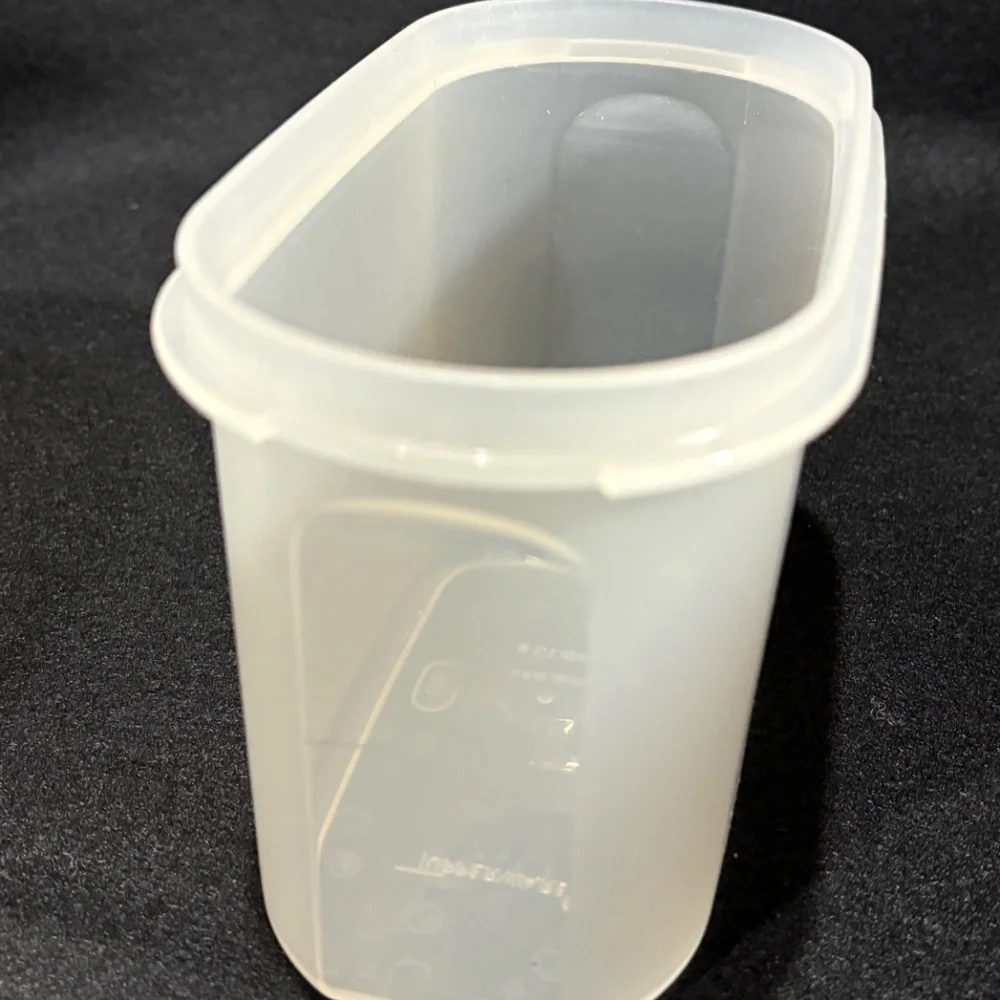 Vintage TUPPERWARE Clear Storage 4 3/4 Cup Clear Container #1512 Only
